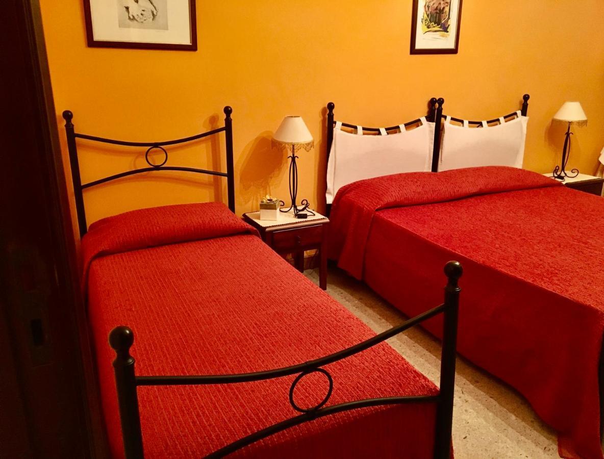 Hotel A Casa Di Mamma à Milazzo Extérieur photo